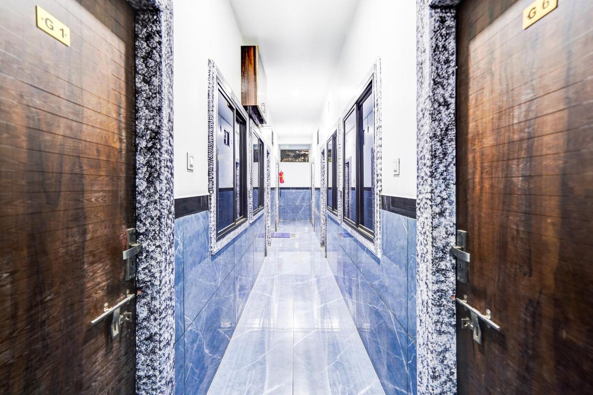 אינדורה Super Hotel O Brilliant Convention Centre Formerly Madhur Shree מראה חיצוני תמונה